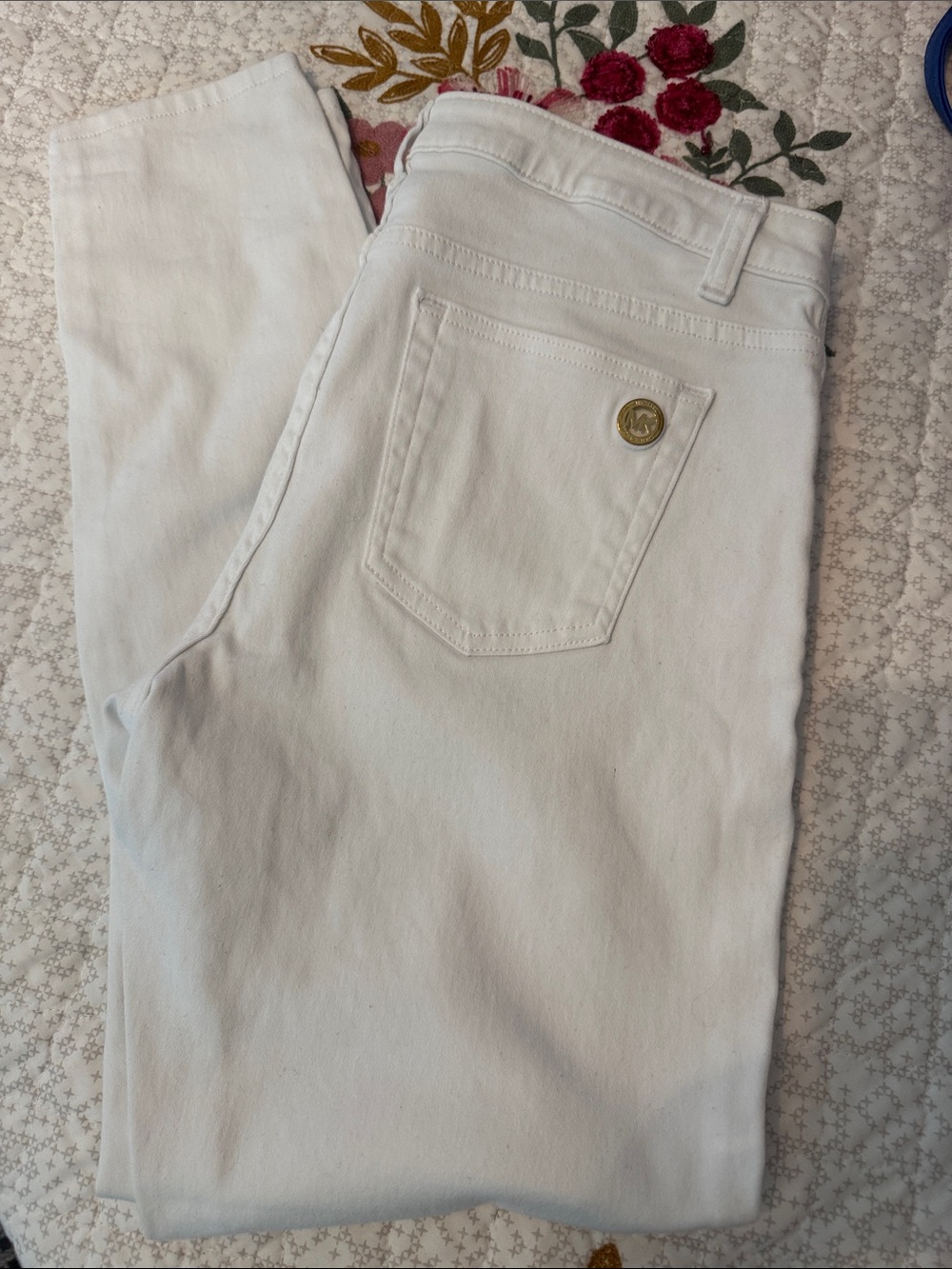 Michael Kors White Izzy Skinny Jeans with Gold Hardware